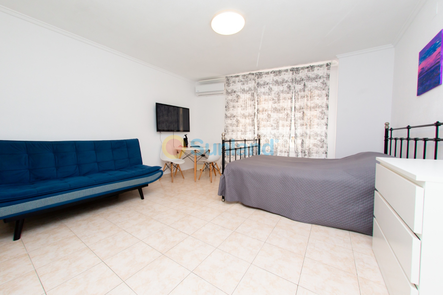 Resale - Apartment - Torrevieja