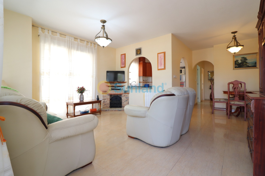 Resale - Apartment - Formentera del Segura - 