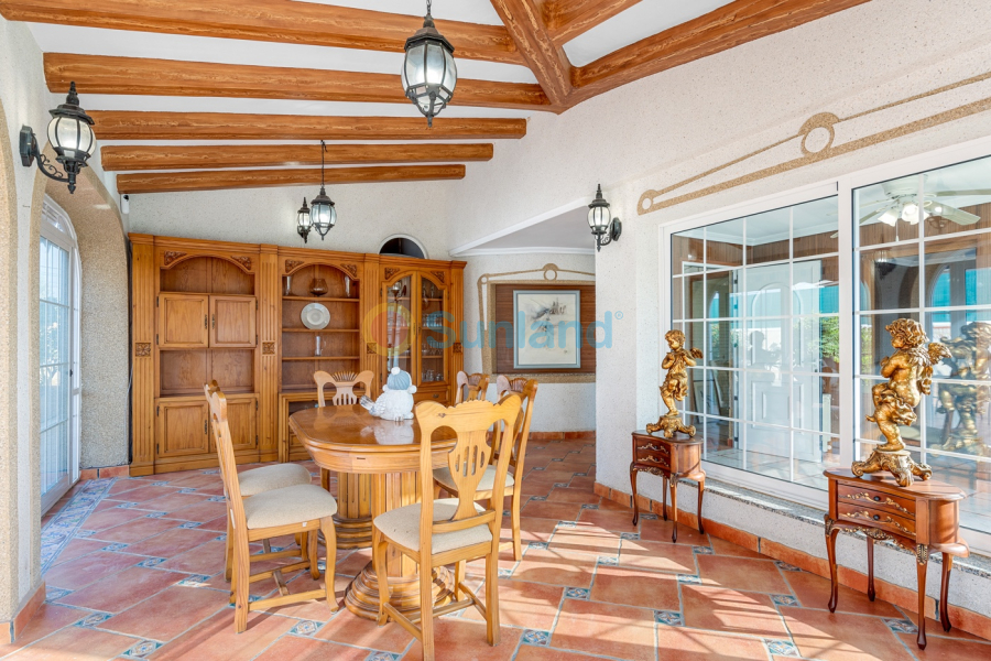 Använda fastigheter - Villa - Torrevieja