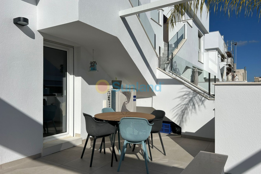 Resale - Apartment - Orihuela costa - 