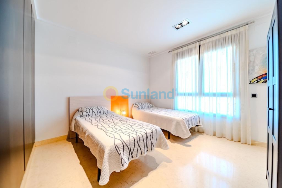 Segunda mano - V - Cabo Roig - Costa blanca