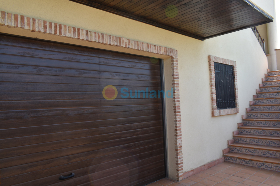 Brukte eiendommer - h - Algorfa