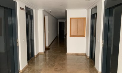 Använda fastigheter - Apartment - Flat - Torrevieia - Center