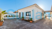 Resale - Villa - Torrevieja - El Chaparral