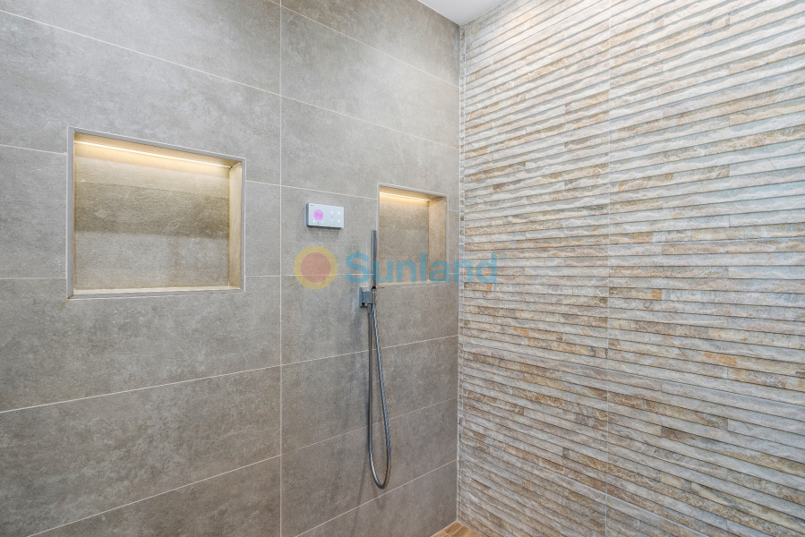 Resale - Villa - Elche/Elx