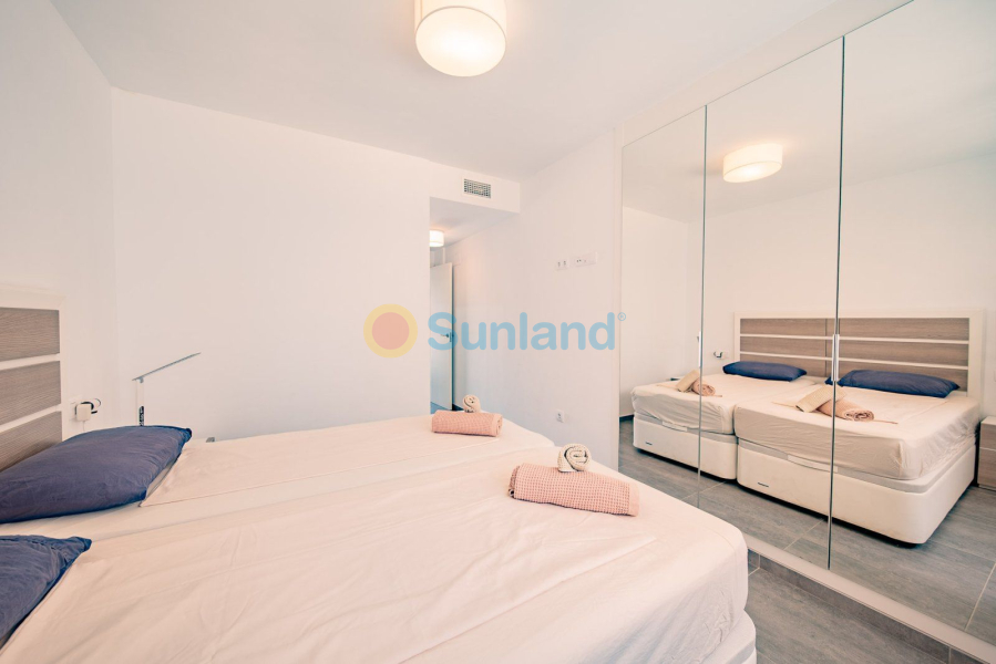 Resale - Apartamento - Orihuela Costa - Villamartin