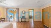 Resale - Villa - Albatera