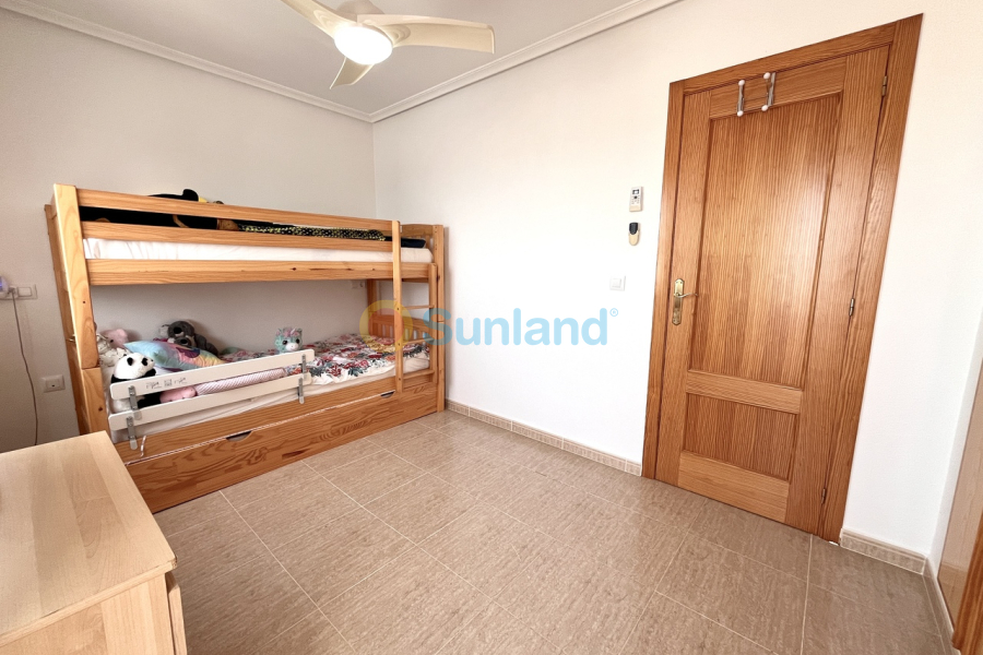 Resale - T - Avileses