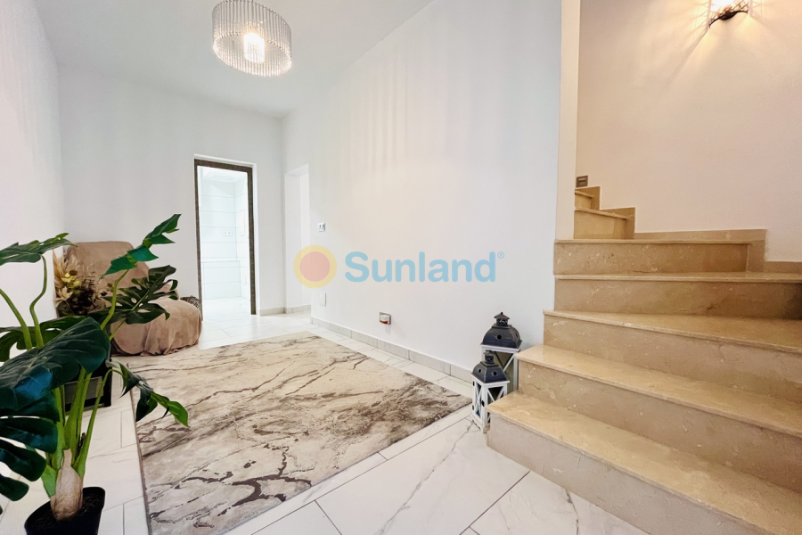 Resale - V - San Miguel De Salinas