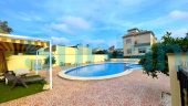 Resale - Villa - La Marina - 