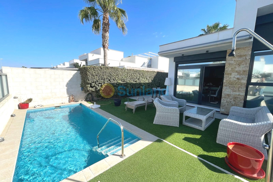 Segunda mano - Detached Villa - Ciudad Quesada - Pueblo Bravo