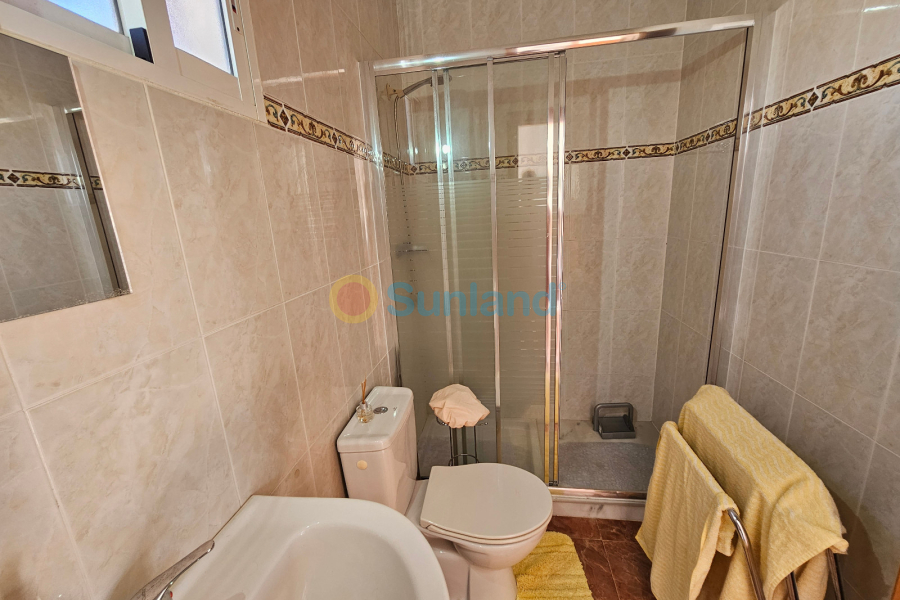 Resale - Apartment - La Zenia - Amapolas