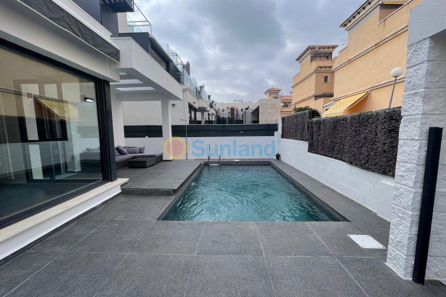 Brukte eiendommer - Villa - Orihuela Costa - Villamartin