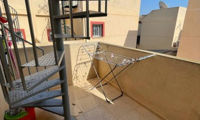 Resale - Villa - Daya Nueva