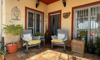 Resale - Villa - Daya Nueva