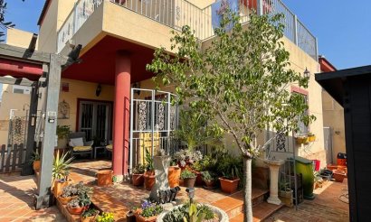 Resale - Villa - Daya Nueva