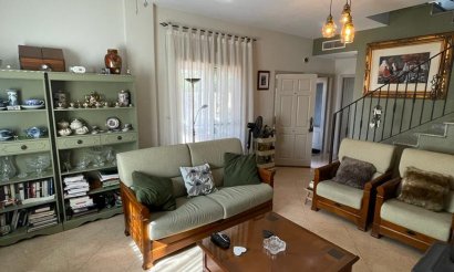 Resale - Villa - Daya Nueva