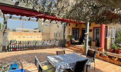 Resale - Villa - Daya Nueva