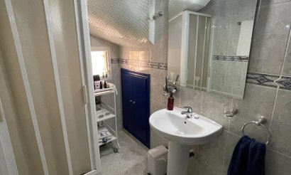 Resale - Villa - Daya Nueva