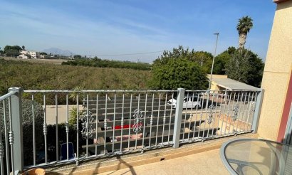 Resale - Villa - Daya Nueva