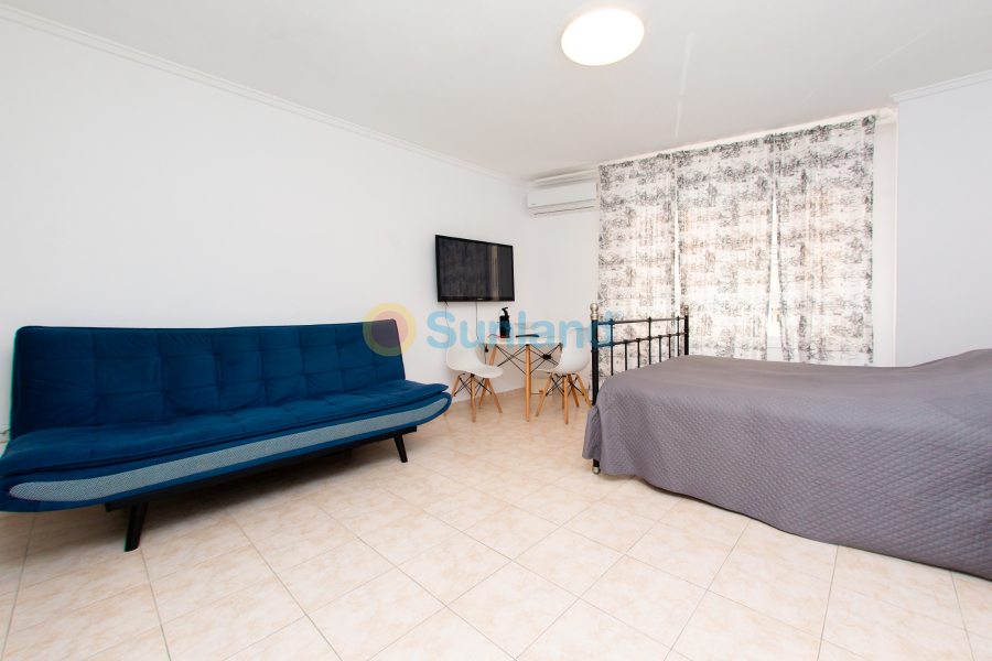 Resale - Apartment - Torrevieja