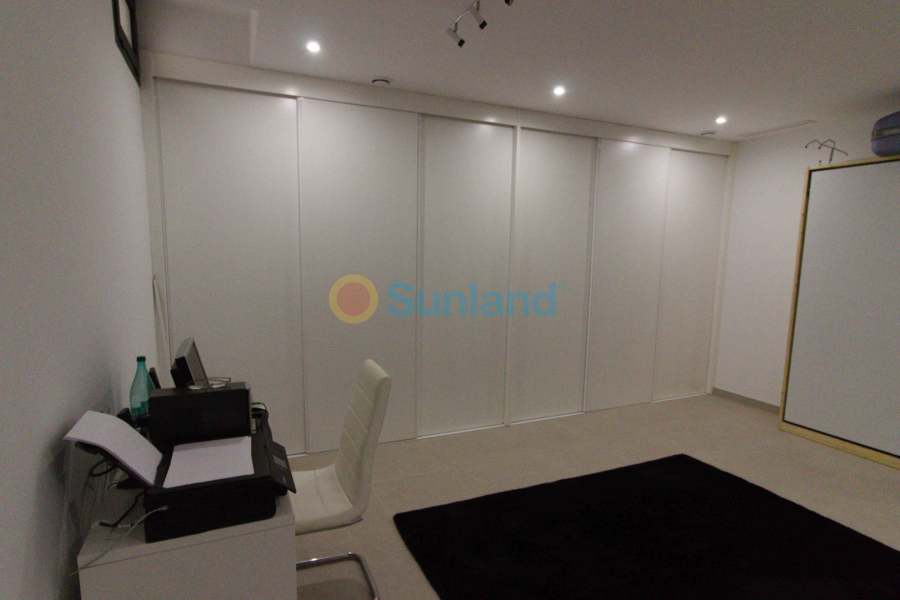 Resale - V - Benijofar