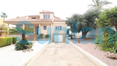 Resale - Villa - Orihuela costa - RioMar