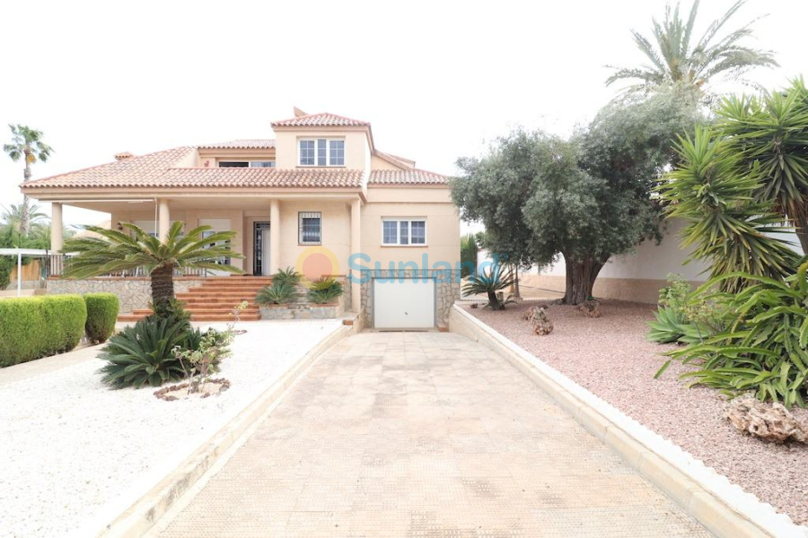 Resale - Villa - Pilar de la Horadada - RioMar