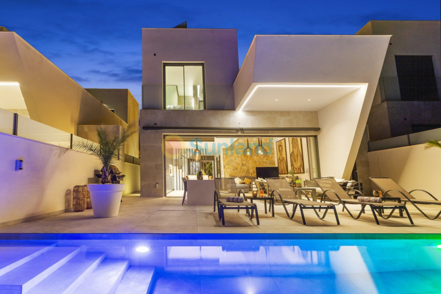 Resale - Villa - Ciudad Quesada