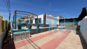 Resale - Villa - Torrevieja - 