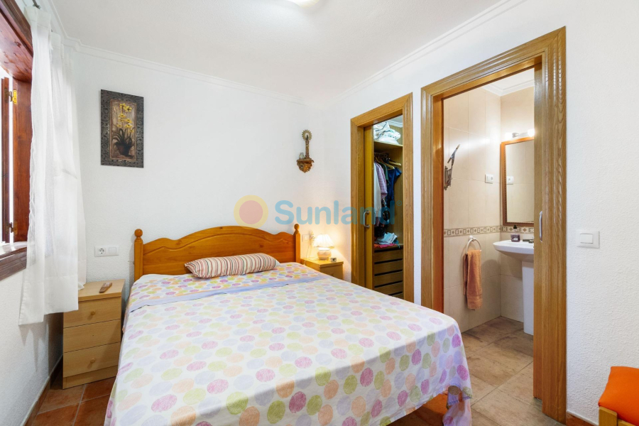 Resale - Bungalow - Orihuela costa - Mil Palmeras