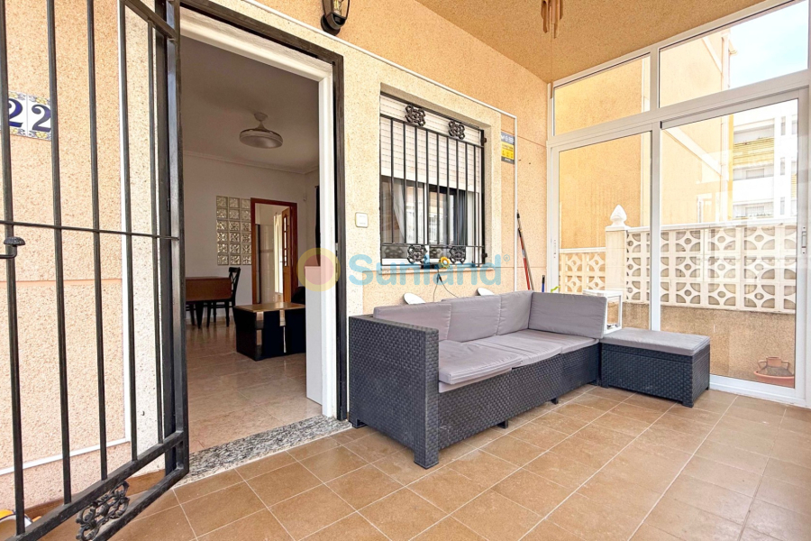 Resale - Villa - Orihuela Costa - Villamartin
