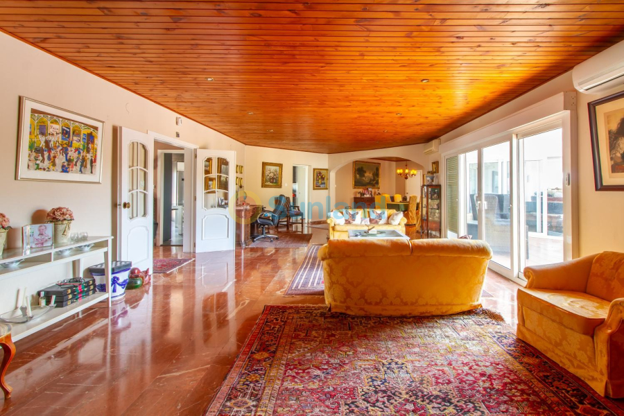 Använda fastigheter - Villa - La Nucía