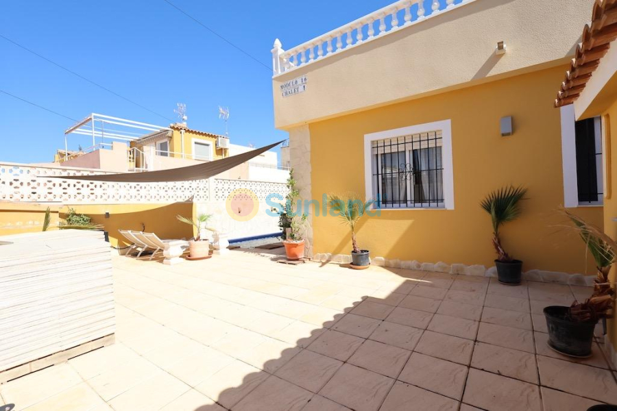 Brukte eiendommer - Terraced house - Orihuela Costa - Lomas De Cabo Roig