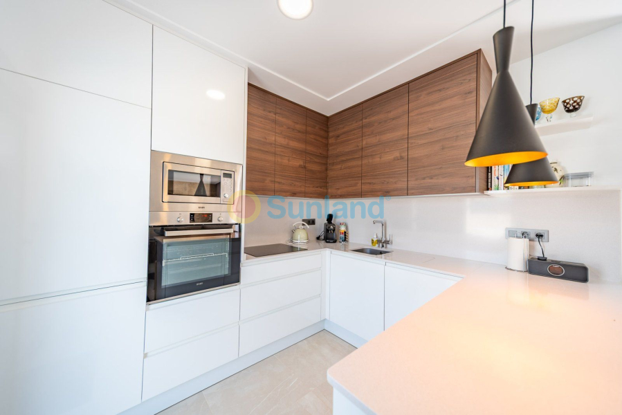 Вторичка - Bилла - Ciudad Quesada