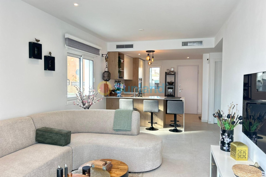 Resale - Apartment - Orihuela costa - 