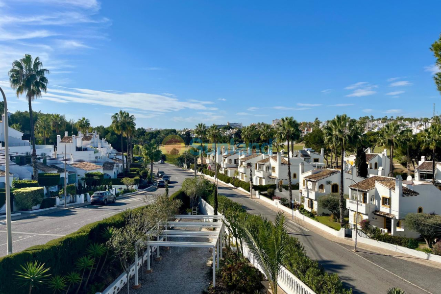 Resale - V - Villamartin