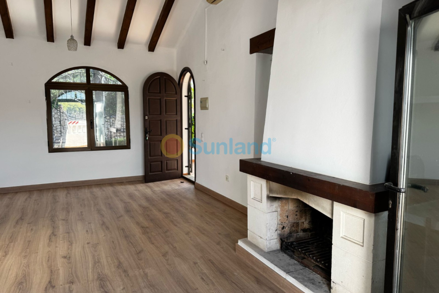 Resale - Villa - Orihuela Costa - Los Dolses