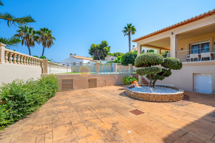Resale - Villa - Benissa