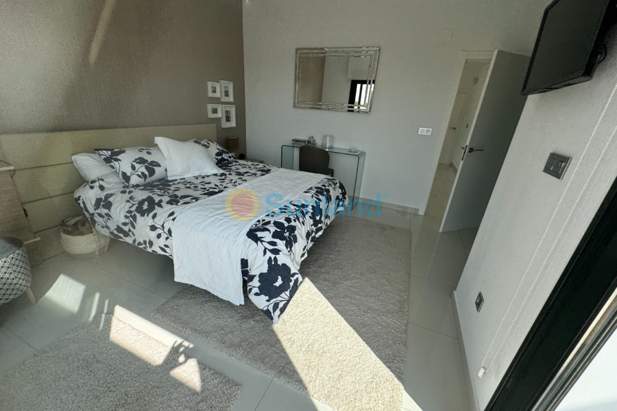 Resale - Villa - Orihuela costa - 