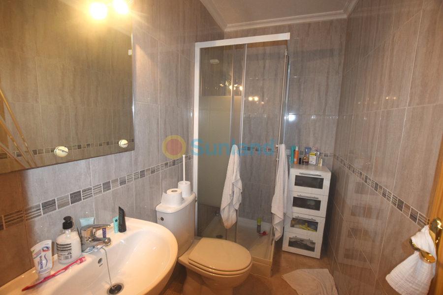 Resale - Apartment - Formentera del Segura