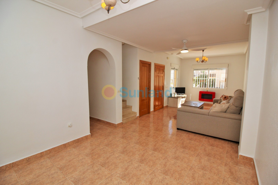 Använda fastigheter - Villa - Playa Flamenca