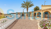 Resale - Villa - Albatera