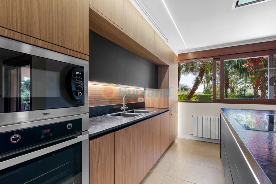 Resale - Villa - Elche/Elx