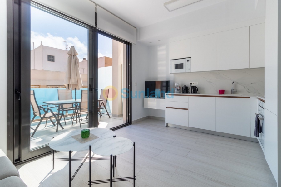Använda fastigheter - Lägenhet - Torrevieja - Playa del Cura