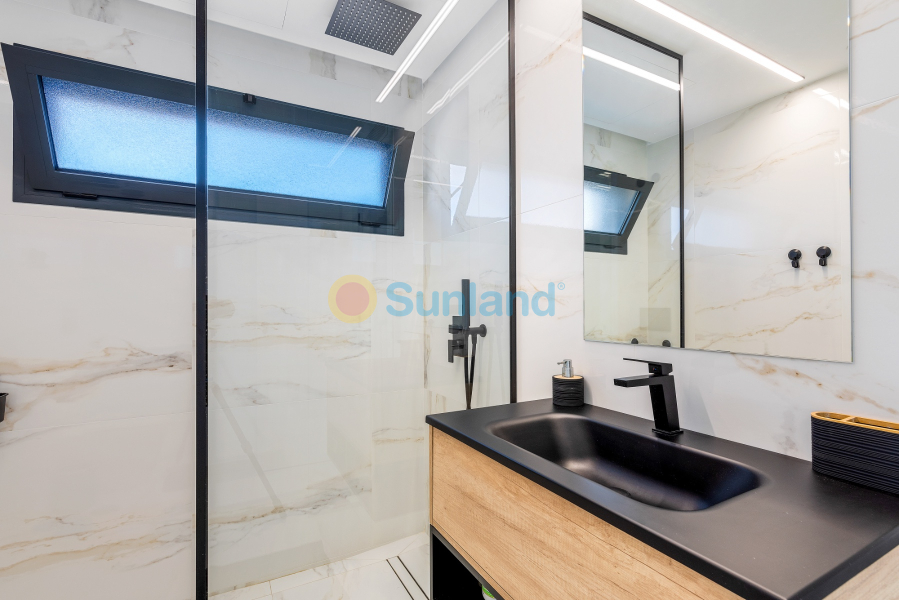 Resale - Apartment - Guardamar del Segura - El Raso