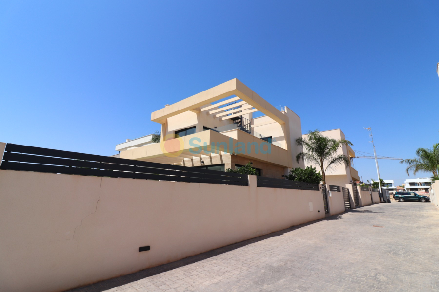 Resale - Villa - Los Montesinos - 