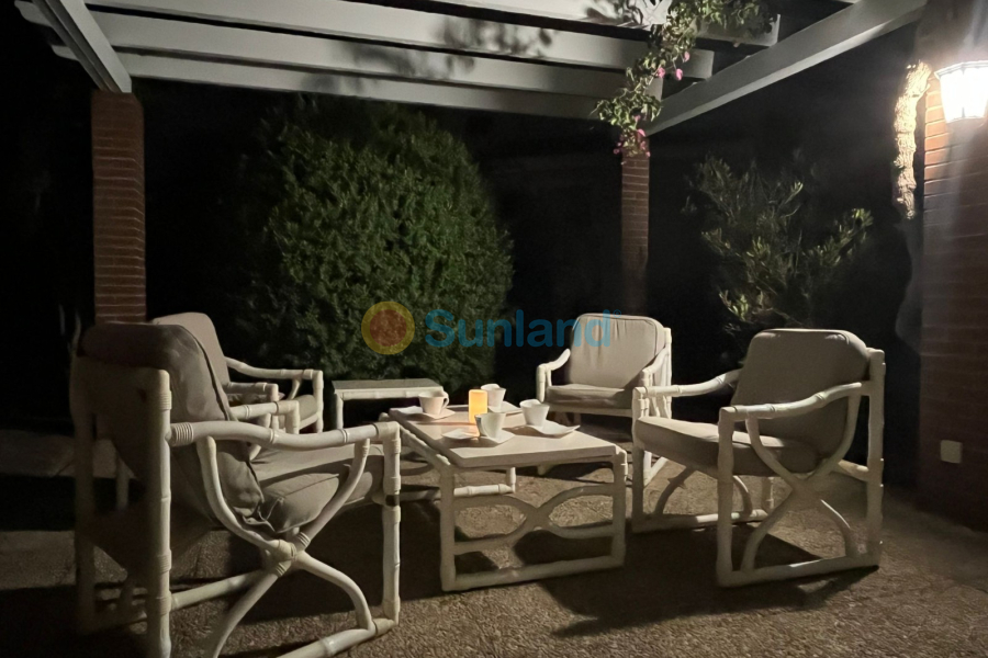 Resale - Villa - Benidorm