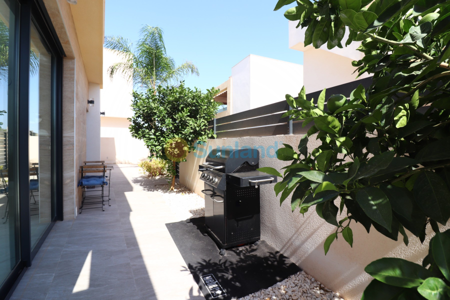 Resale - Villa - Los Montesinos - 