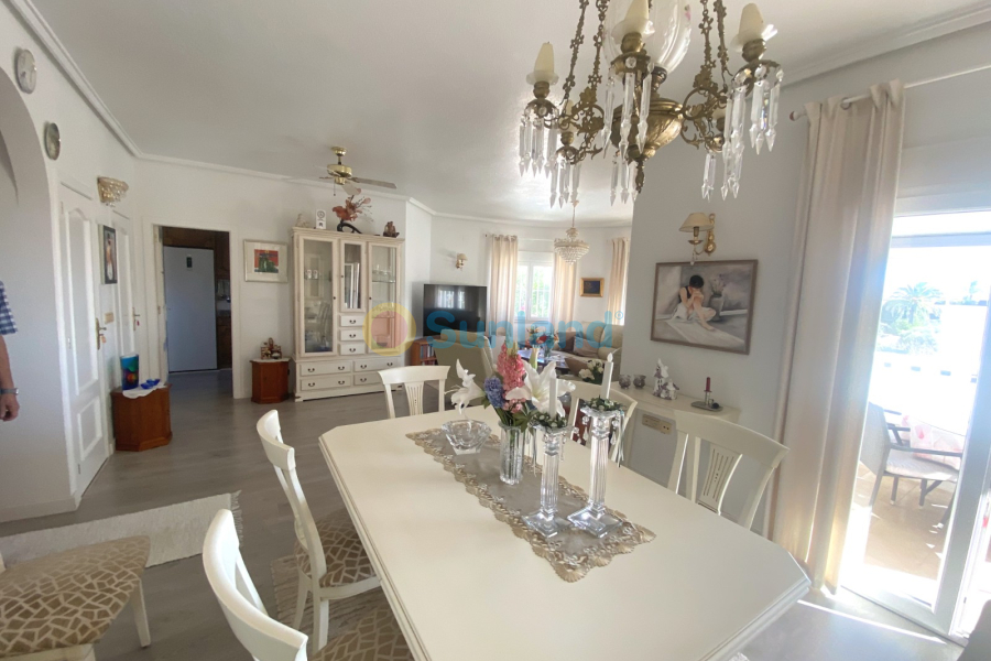 Brukte eiendommer - Detached Villa - Ciudad Quesada - Central Quesada